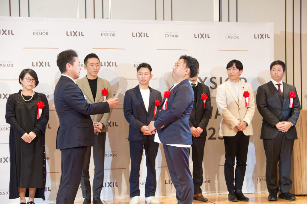 LIXIL エクステリアマイスター 販売コンテスト 2026の銀賞をいただいたタクミテーブル